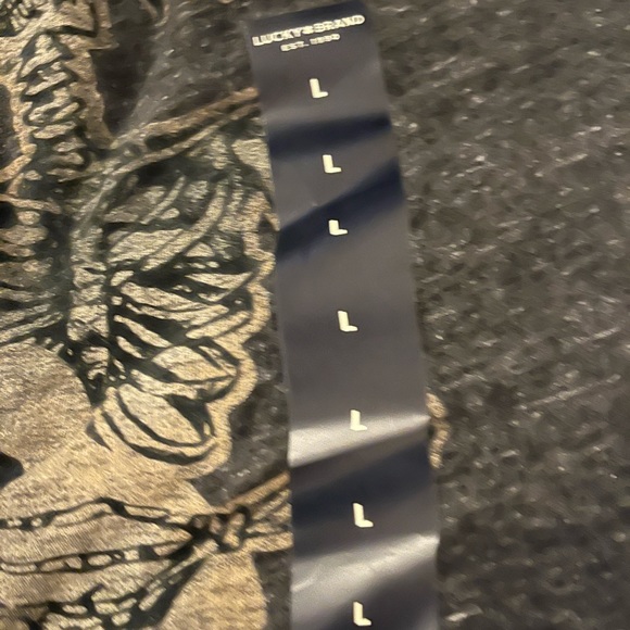 Lucky brand tshirt with tags - Picture 10 of 12